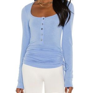 Calla Top in Blue
Song of Style